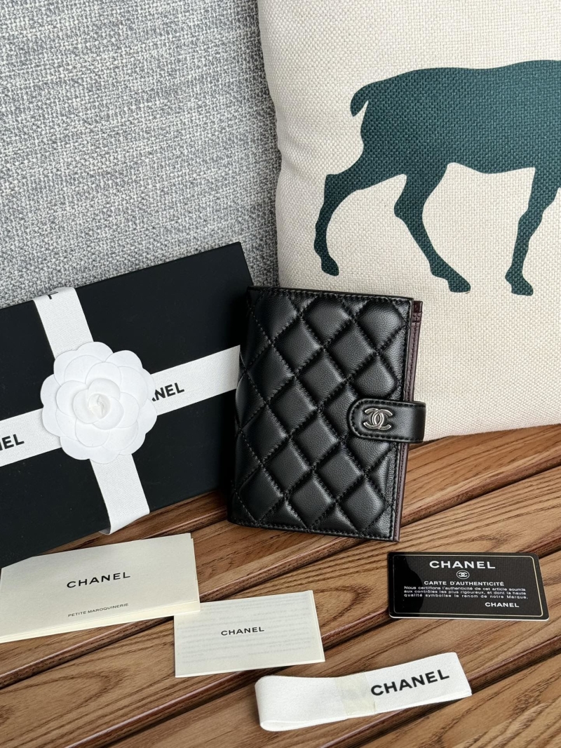 Ch**el wallet purse